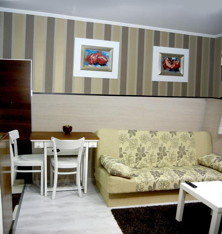 Villa Lucia - Apartments&Rooms Slavonski Brod Extérieur photo